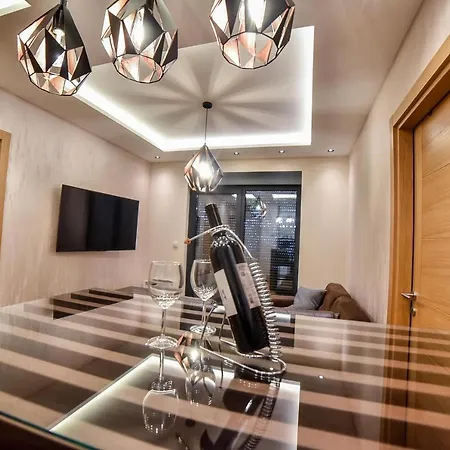 Kralj Lux In Balkan Hill Two ズラティボール