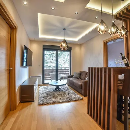 Kralj Lux In Balkan Hill Two アパート