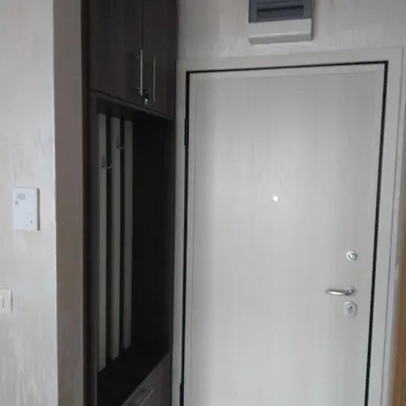 Kralj Lux In Balkan Hill Two ズラティボール