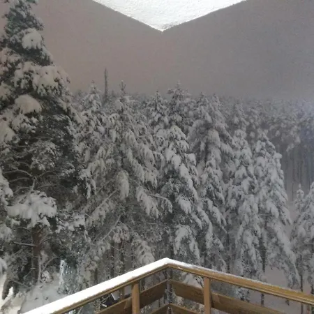 Kralj Lux In Balkan Hill Two