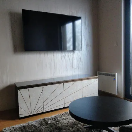 Kralj Lux In Balkan Hill Two アパート