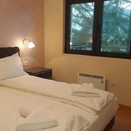 Kralj Lux In Balkan Hill Two *