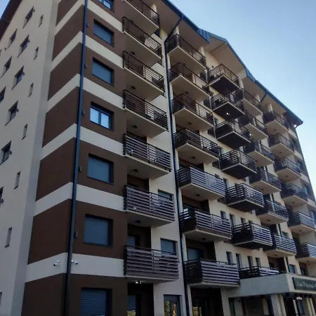 Kralj Lux In Balkan Hill Two アパート