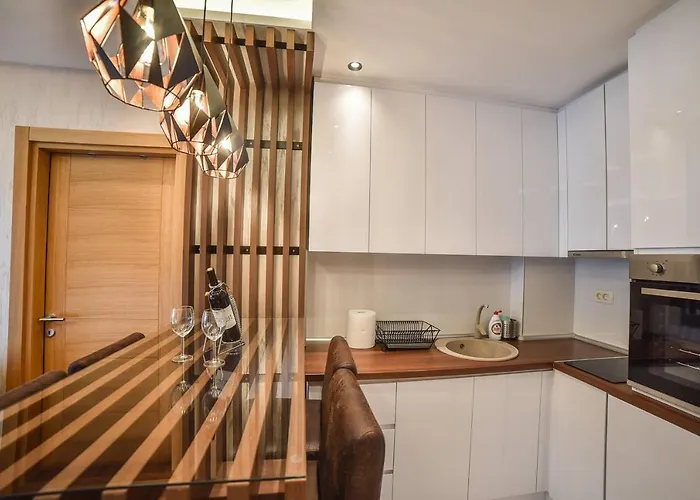 Kralj Lux In Balkan Hill Two Zlatibor