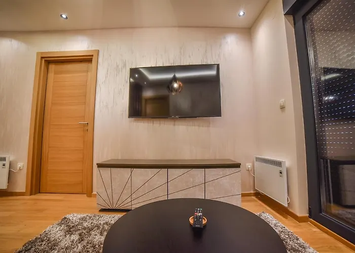 Kralj Lux In Balkan Hill Two Zlatibor