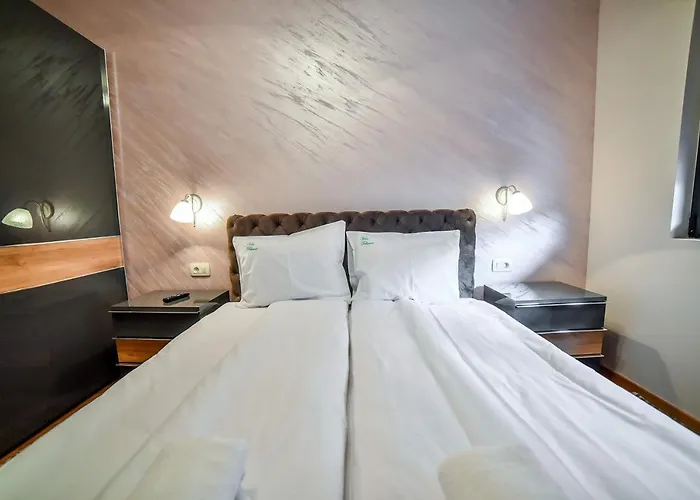 Kralj Lux In Balkan Hill Two